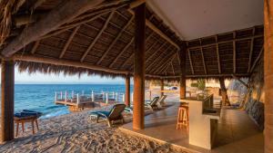 Beachfront Salinas House