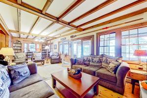 American Dream on Lake Winnipesaukee