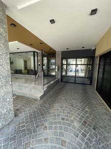 EXCELENTE departamento a estrenar con cochera en zona Plaza Mitre