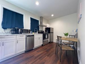 1BR Fully Handicap Accessible Near Downtown
