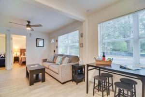 Walk to Art District and Beach Pet-Friendly Getaway