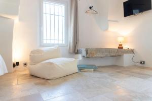 Unique guest room in the heart of Provence "The Secret of the Stones"