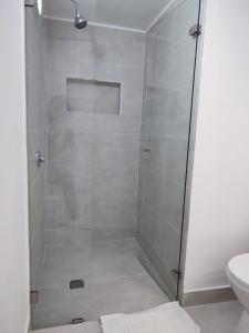 VENECIA SUITE BOG Habitación sencilla con baño privado Unicentro norte
