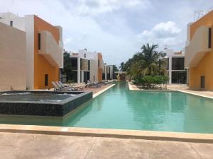 Telchac Villa de 3 pisos con club playa