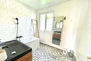 Villas VILLA EDOUARD - 180m2 in nature & forest - 20min Disney - 7min airport : photos des chambres