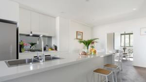 Blue Horizon on Manning