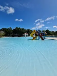 ILOA Condomínio Resort BARRA DE SÃO MIGUEL, Quarto em frente a piscina - Jequiá da Praia