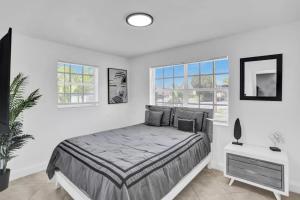 Cozy Fun House 4 2 Aventura Stadium Beach