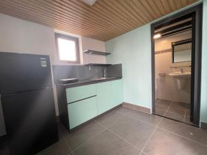 Art house with balcony by NHÀ TUI share