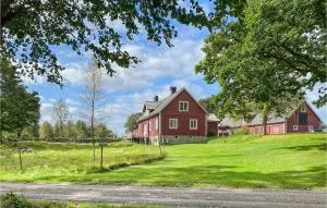 Awesome Home In Lidhult With Lake View - Knäred