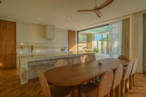 Villa Babylon - Magnificent 4BR Sea View Villa
