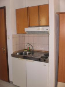 Economy Triple Room