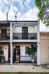 the Enmore - In The Heart Of Everything Newtown