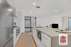 Bunbury Beach Splendor Modern Coastal Home