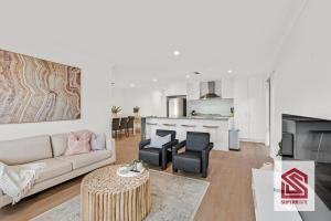 Bunbury Beach Splendor Modern Coastal Home