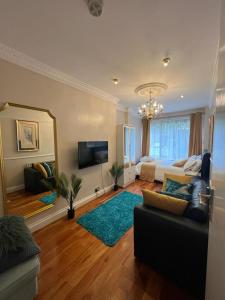 JANS HAVEN Wembley Park - lovely 1 bedroom flat, sleeps 4, free parking, 10 minutes from Wembley stadium and Wembley Park station