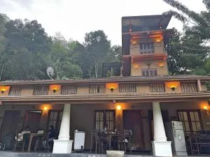 Eagles Eco Lodge - Kandy - 迪加纳