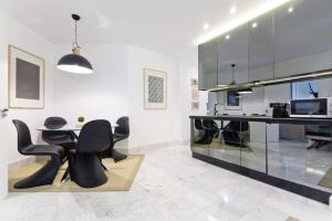 Apartamento Embajadores -No Ascensor-
