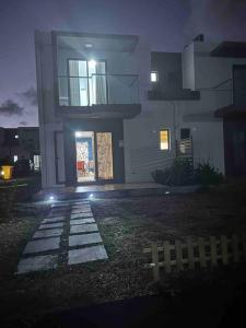 North Mauritius New-built 2-bedroom Villa with shared pool