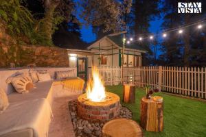 The Little House by VEO - 3BR with comp BF, Private Terrace, BBQ, Bonfire