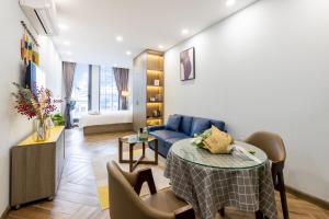 Westlake Emerald Suites