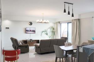 Lovely 3 bedroom with a view of the park