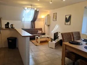 logement calme avec 2 chambres - 索肖