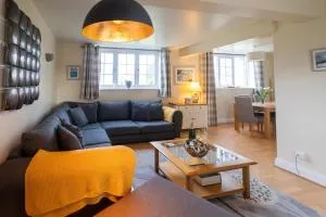 2 Ogilvie Lodge - Торпнесс