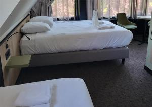 Triple Room room in Fletcher Hotel Landgoed Huis te Eerbeek