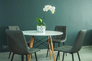 Gorgeous KEJ in Pereybere 2 Bed Apartment