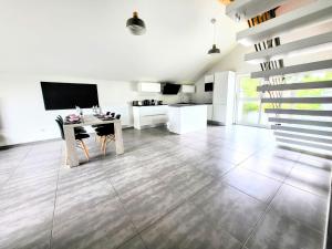 Calm and modern apartment