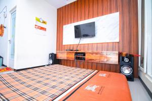 Villa Azzalia Syariah Private Pool and Karaoke