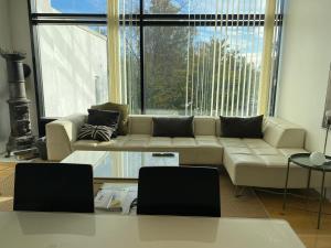 Exclusive 2 level Etage next to Arlanda-City Metro