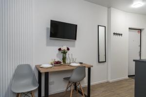 Стильні апартаменти MYFREEDOM ідеальна локація поруч із метро Бориспільська