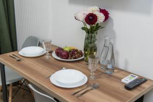 Стильні апартаменти MYFREEDOM ідеальна локація поруч із метро Бориспільська