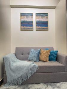 Brand new condo for travelers in Paranaque near airport