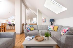 St Ia, Castle Approach, Tregenna Castle