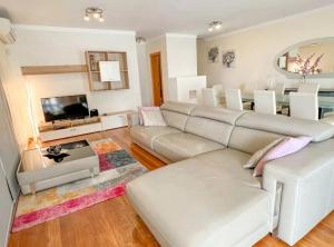 Villa dos Saltos - Sea View, Parking, AC & Barbecue