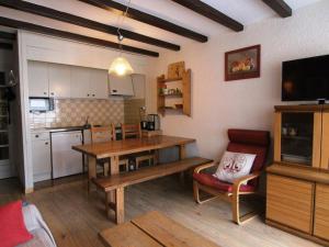 Studio 4 pers à LAlpe dHuez, proche pistes - FR-1-405-67