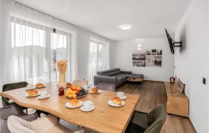 Awesome Home In Stari Laz With Wi-Fi