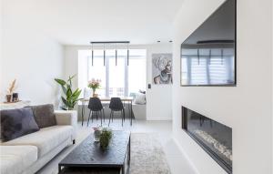 Awesome Apartment In Koksijde With Wifi