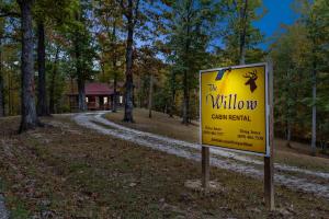 The Willow, Secluded and Cozy country cabin