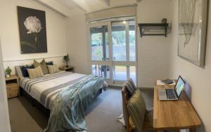 Coastal Court Blairgowrie-walk to Pearce beach via National Coastal Trail