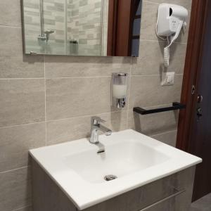 Single Room with Private Bathroom
