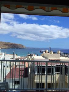 Modern studio with sea view in Arona 50 m² chic retreat