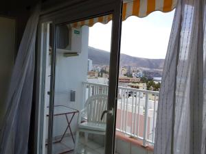 Modern studio with sea view in Arona 50 m² chic retreat