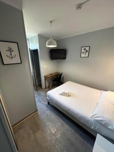 Hotels Initial by balladins, Hotel Restaurant Broisin : photos des chambres