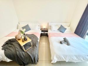 T4 1-10Pax 2Room Trefoil Cozy Home Setia Alam WiFi