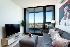 Well-connected North Melbourne Escape with Balcony