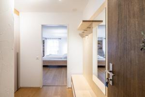 7304 Pure Freude in dieser stilvoll renovierten Wohnung mit moderner Kueche